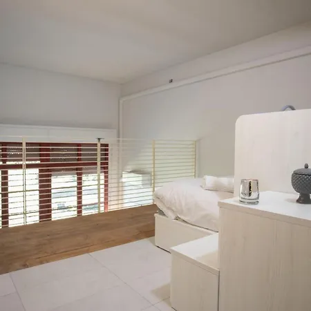 Apartment Malibu' Private 2 *